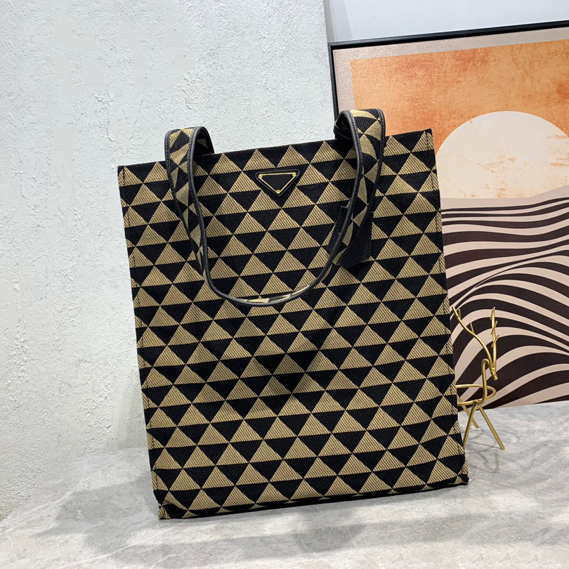Women Handbag Designer Symbole Bag In Embroidered Fabric Tote Bag Triangle Jacquard Fabric Handbags Large Totes Shoulder Bags Cross Body Purses, Black
Women Handbag Designer Symbole Bag In Embroidered Fabric Tote Bag Triangle Jacquard Fabric Handbags Large Totes Shoulder Bags Cross Body Purses, Black