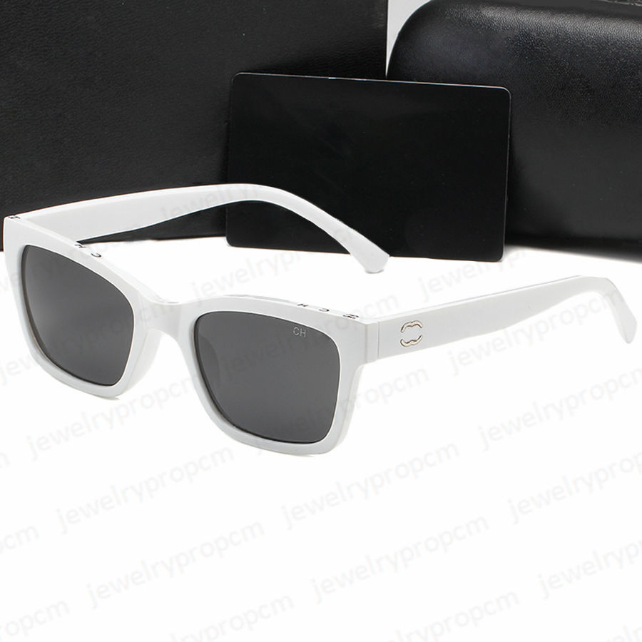 2023 Woman Letters Sunglasses Designer Sunglasses Fashion Travel Eyeglasses Men's Goggle 6 Colors Essential for summer
2023 Woman Letters Sunglasses Designer Sunglasses Fashion Travel Eyeglasses Men's Goggle 6 Colors Essential for summer