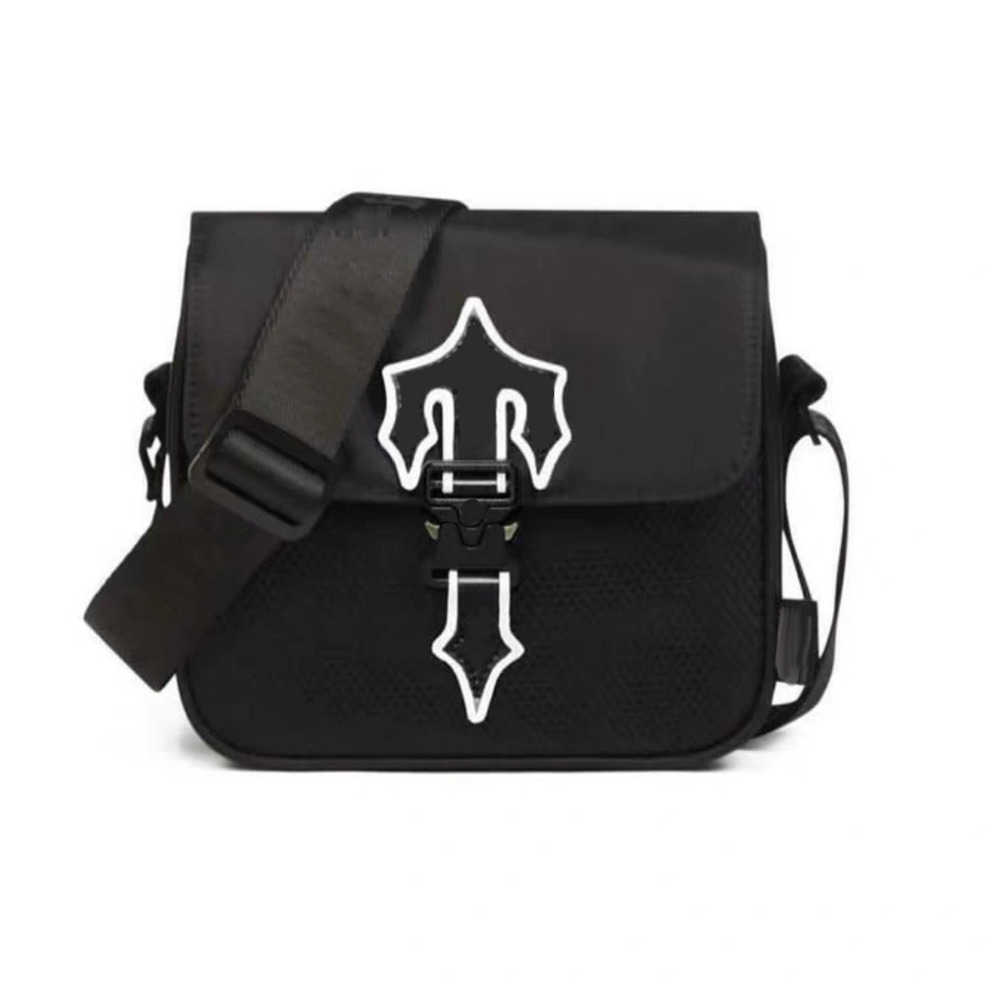 Cross Body Men's women Trapstar messenger Shoulder Bag IRONGATE COBRA T Luxury Designer classic Crossbody handbag Rapper clutch Waterproof Tidal flow design 67ess, Blue
Cross Body Men's women Trapstar messenger Shoulder Bag IRONGATE COBRA T Luxury Designer classic Crossbody handbag Rapper clutch Waterproof Tidal flow design 67ess, Blue