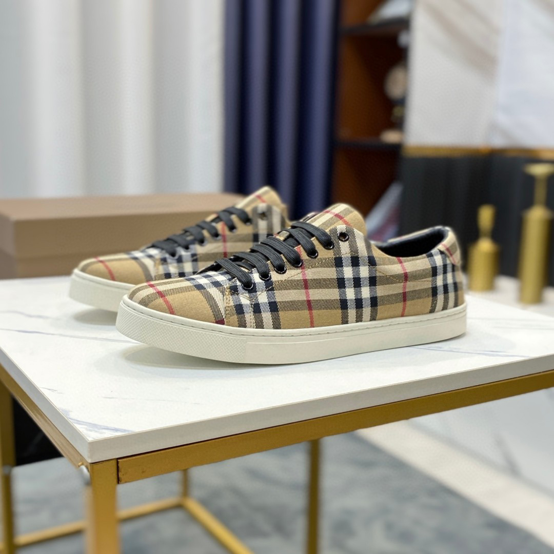 Designer shoes Low top thick sole lace-up sneakers running shoes classic splicing casual skateboarding shoes, Brown
Designer shoes Low top thick sole lace-up sneakers running shoes classic splicing casual skateboarding shoes, Brown