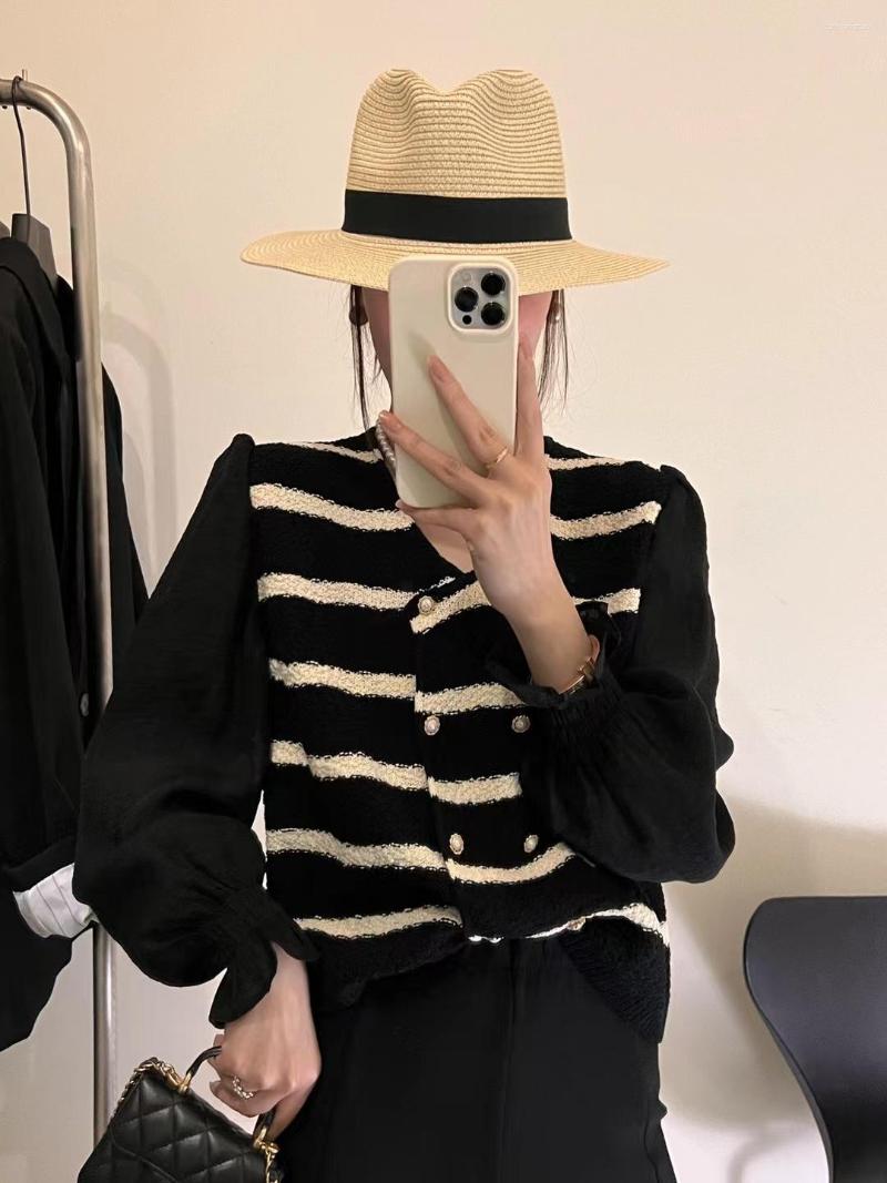 Women's Knits Small Fragrance Senior Sense French Chiffon Stitching Knitted Women's Cardigan 2023 Early Spring Design Chic Coat, Black
Women's Knits Small Fragrance Senior Sense French Chiffon Stitching Knitted Women's Cardigan 2023 Early Spring Design Chic Coat, Black