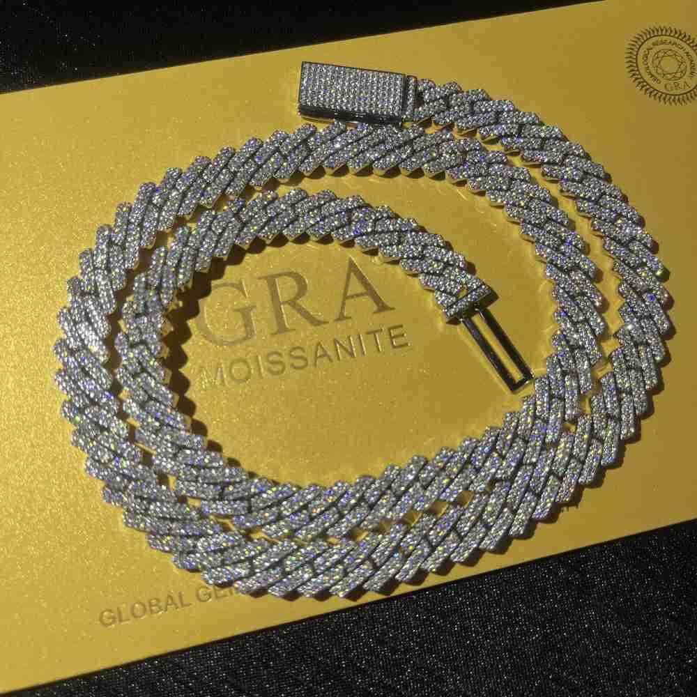 Shining 10mm 2 Rows Silver Cuban Link Chain Ice Vvs Moissanite Hiphop Cuban Chain 
Shining 10mm 2 Rows Silver Cuban Link Chain Ice Vvs Moissanite Hiphop Cuban Chain
