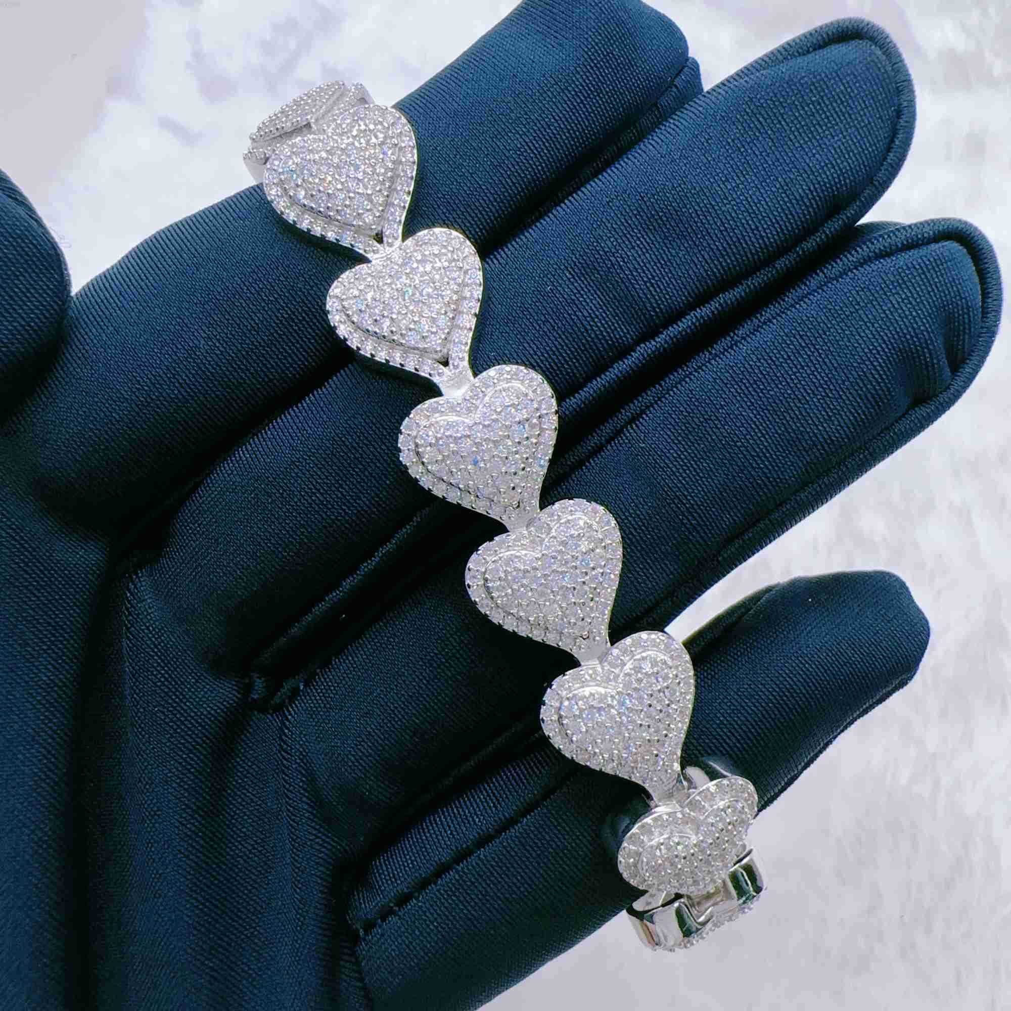 Factory Vvs Moissanite Diamond Chain 925 Silver Hip Hop Jewelry Cuban Link Chain Rock Iced Out Clustered Moissanite Bracelet
Factory Vvs Moissanite Diamond Chain 925 Silver Hip Hop Jewelry Cuban Link Chain Rock Iced Out Clustered Moissanite Bracelet