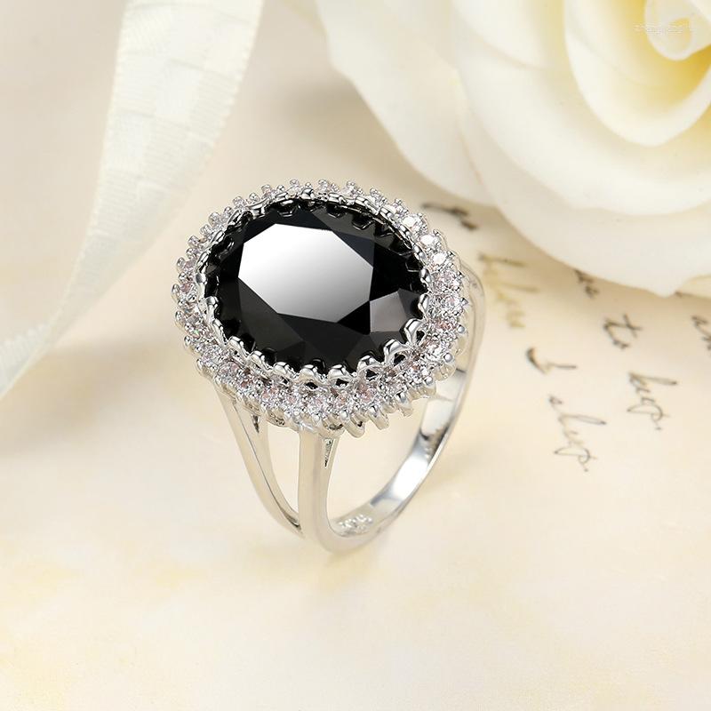 Cluster Rings 925 Sterling Silver Fashion Zircon Black Agate Jewelry Female Hand Ornament
Cluster Rings 925 Sterling Silver Fashion Zircon Black Agate Jewelry Female Hand Ornament