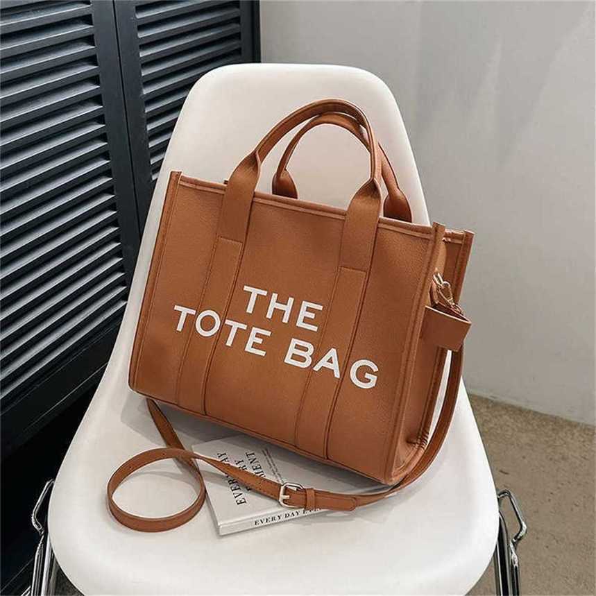 2023 New Women's Bag Women's New Solid Color Letter Tote Bag Simple Casual Crossbody Large Capacity 50% Outlet Online Sale 6Z2L, Rose red
2023 New Women's Bag Women's New Solid Color Letter Tote Bag Simple Casual Crossbody Large Capacity 50% Outlet Online Sale 6Z2L, Rose red