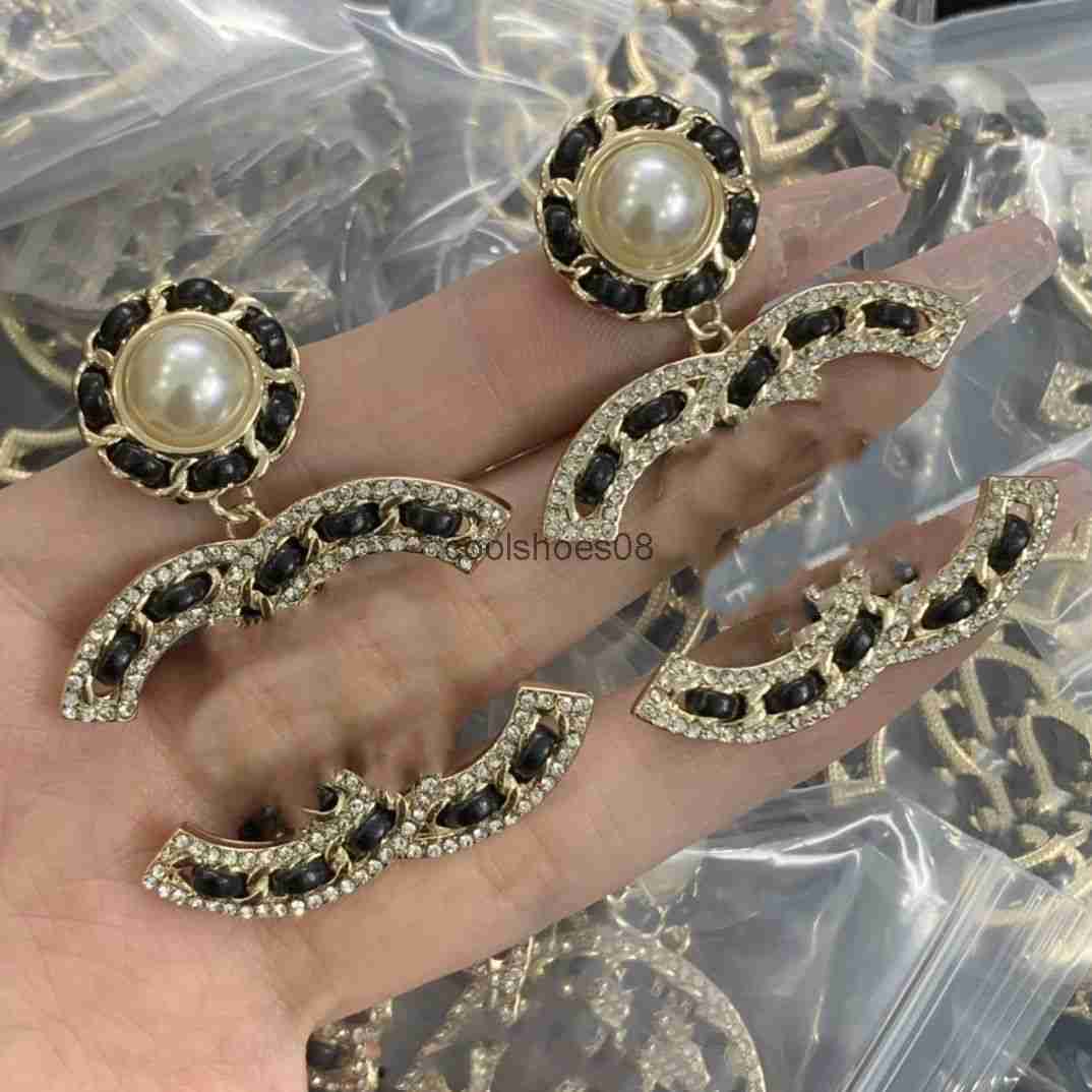 2023 Premium Brand Stud Earring Designer Girl's Love channel Earrings top Luxury Fashion Jewelry Earring Gift Accessories ccity Art Design
2023 Premium Brand Stud Earring Designer Girl's Love channel Earrings top Luxury Fashion Jewelry Earring Gift Accessories ccity Art Design