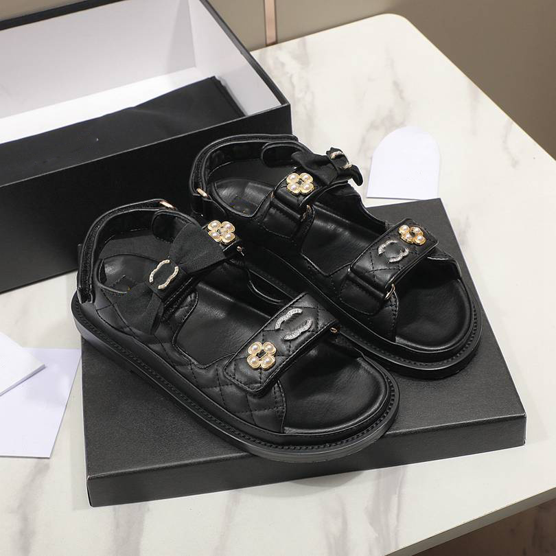 Luxury Designer Channel Sandals Women Slipper Leather Low Heel Sandals Womens Ccity Slide Casual Shoes Platform Flip Flops vbtgh
Luxury Designer Channel Sandals Women Slipper Leather Low Heel Sandals Womens Ccity Slide Casual Shoes Platform Flip Flops vbtgh