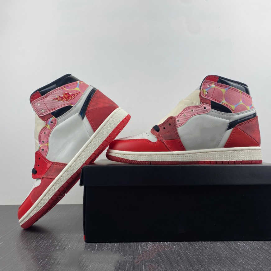 1 2023 1s OG Spider-Verse Mens Basketball shoes Spider Verse High University Red Black White Men trainers sports sneakers DV1748-601 With Box Newest
1 2023 1s OG Spider-Verse Mens Basketball shoes Spider Verse High University Red Black White Men trainers sports sneakers DV1748-601 With Box Newest