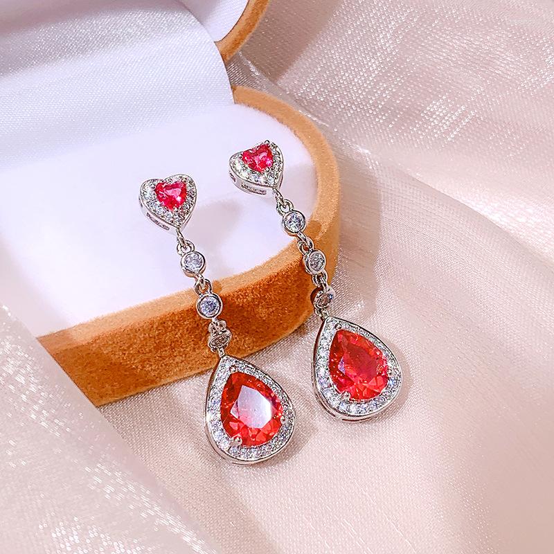 Stud Earrings 925 Silver Fashion Temperament Water Drop Shape Red Corundum Zircon Eardrop Women's Birthday Party Accessories Wholesale
Stud Earrings 925 Silver Fashion Temperament Water Drop Shape Red Corundum Zircon Eardrop Women's Birthday Party Accessories Wholesale