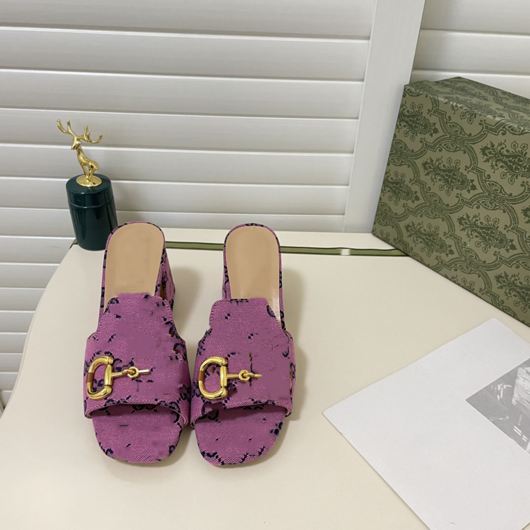 New Designer Women's Sandals Platform Slippers Sexy Summer High Heel High Thick Slippers Slippers Flip Flops Women's Beach Outdoor Sandals
New Designer Women's Sandals Platform Slippers Sexy Summer High Heel High Thick Slippers Slippers Flip Flops Women's Beach Outdoor Sandals
