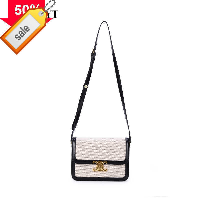 Designer Bags Triumphal Arch Tofu Bag Canvas Leather Female 2022 One Shoulder Msenger Small Square Beige Burnt Sugar Black Factory Direct Sale, Canvas with leather brown
Designer Bags Triumphal Arch Tofu Bag Canvas Leather Female 2022 One Shoulder Msenger Small Square Beige Burnt Sugar Black Factory Direct Sale, Canvas with leather brown