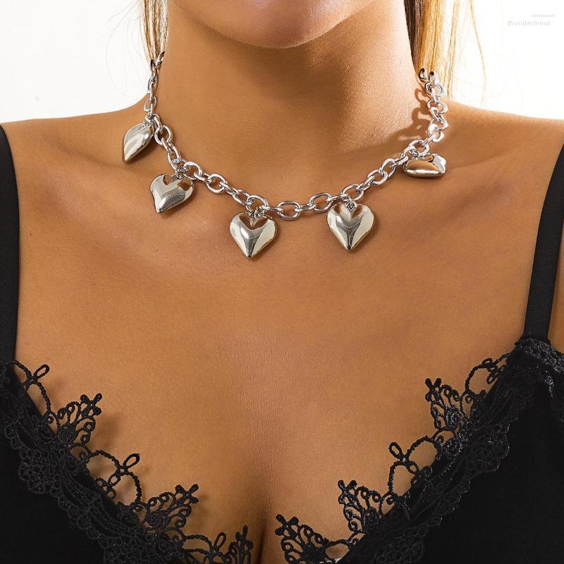 Chains Retro Heart Pendant Necklace Female Fashion INS Style Silver Color Clavicle Chain Women Christmas Birthday Party Gift
Chains Retro Heart Pendant Necklace Female Fashion INS Style Silver Color Clavicle Chain Women Christmas Birthday Party Gift