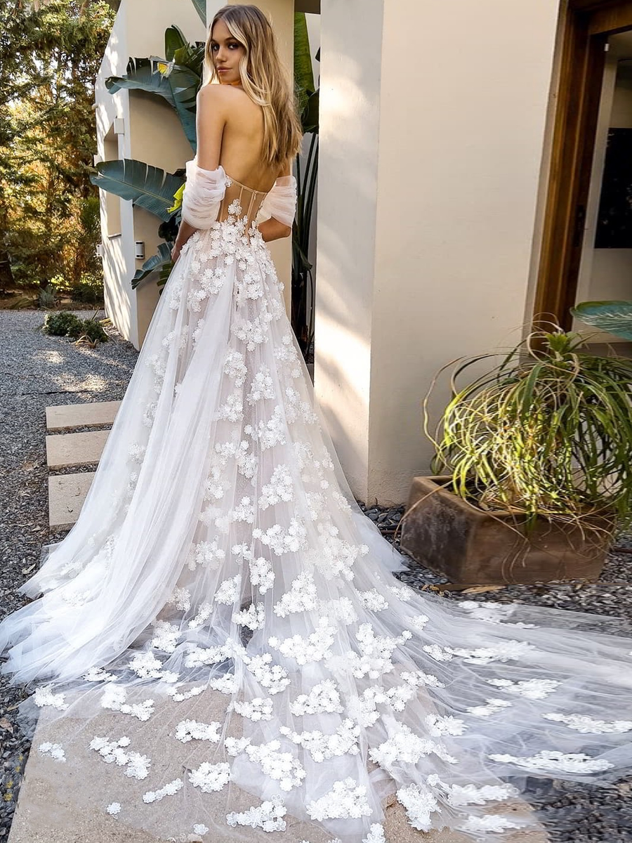 Romantic Off the Shoulder Boho Wedding Dresses 3D-Floral Appliques Side Split Bridal Gown Sheer Corset Bodice Summer Wedding Gowns