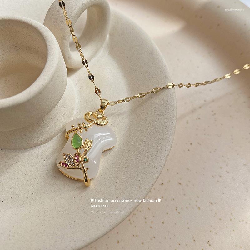 Chains Colorful L Unique Design Temperament Clavicle Chain Chinese Style Cheongsam Pendant Necklaces For Women Gift 
Chains Colorful L Unique Design Temperament Clavicle Chain Chinese Style Cheongsam Pendant Necklaces For Women Gift