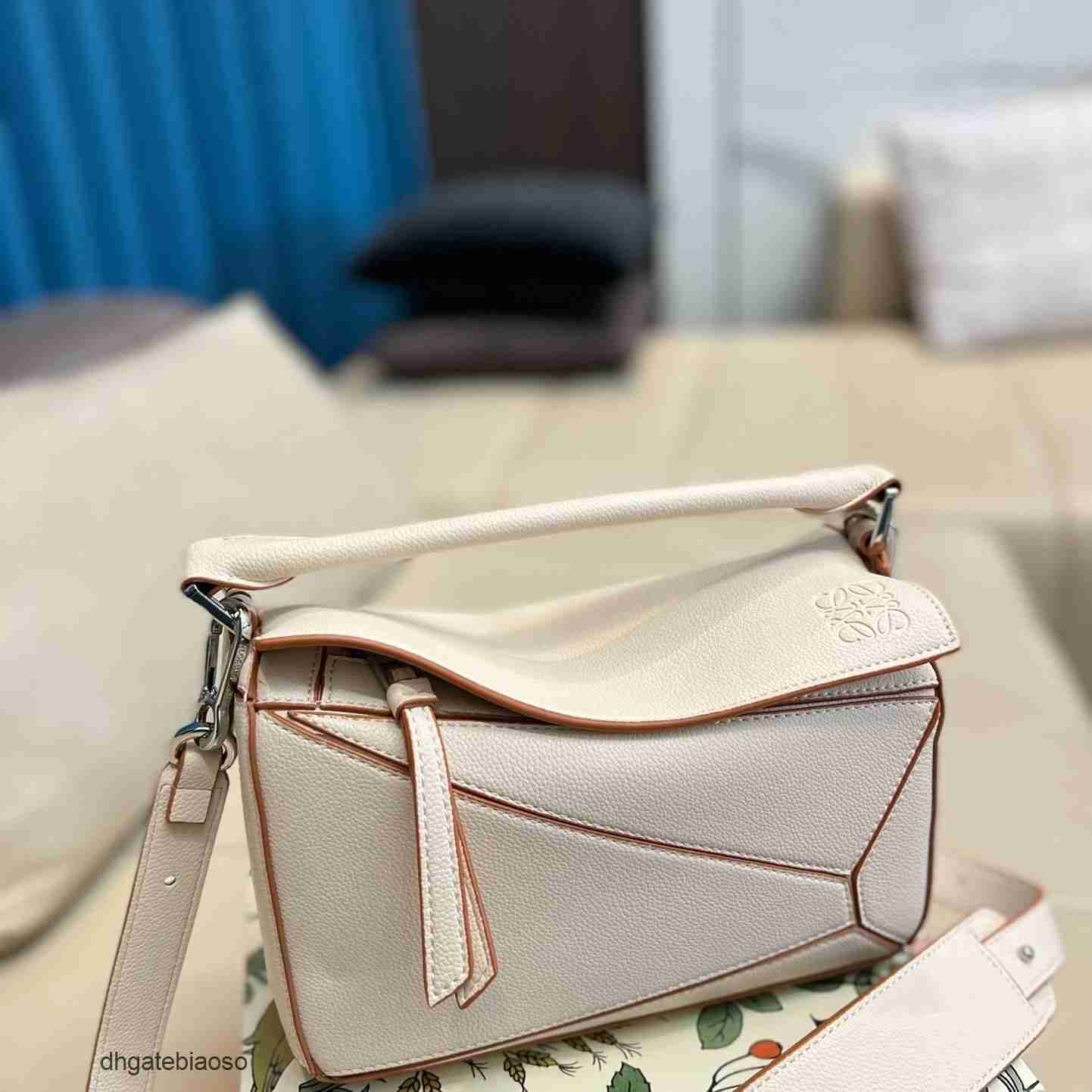 Bags Puzzle Edition Leather Premium Outdoor Shoulder Bag Women's Girl Designer One Loews Crossbody Handbag Handbag Geometric Litchi Pattern Mdc5, Lychee kaki
Bags Puzzle Edition Leather Premium Outdoor Shoulder Bag Women's Girl Designer One Loews Crossbody Handbag Handbag Geometric Litchi Pattern Mdc5, Lychee kaki