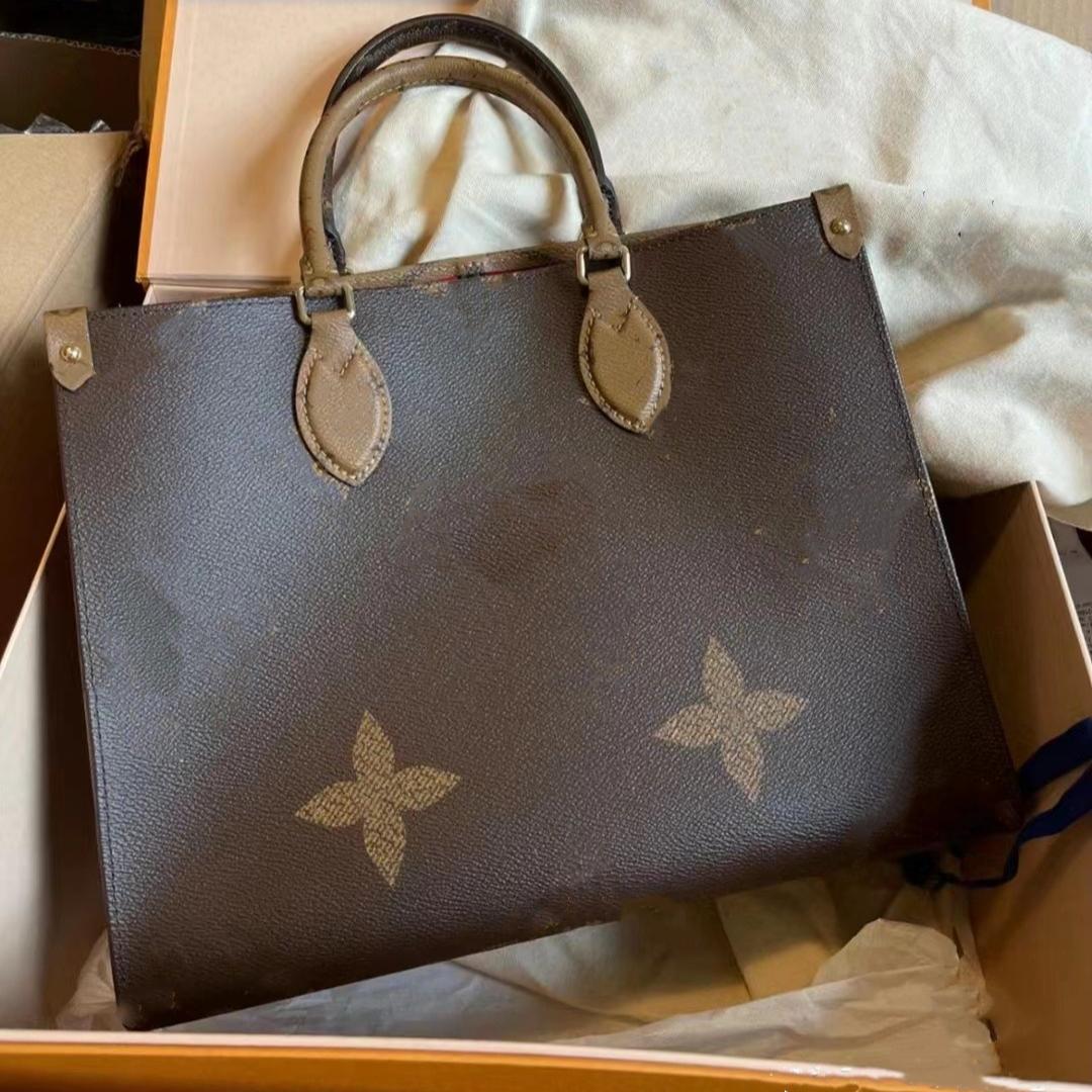 Designer tote bag Men women shopping bags Crossbody flower ladies Casual Genuine Leather shoulder bags female Large handbag
Designer tote bag Men women shopping bags Crossbody flower ladies Casual Genuine Leather shoulder bags female Large handbag