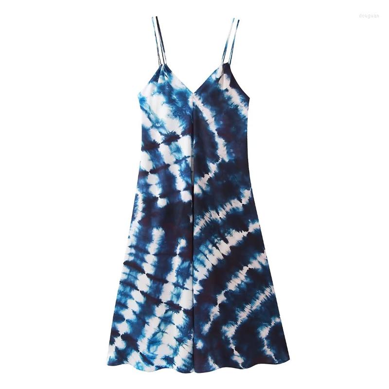 Casual Dresses Sexy Backless V-neck Sleeveless Tie-dye Suspender Dress Summer Underwear Style Bottoming, Blue
Casual Dresses Sexy Backless V-neck Sleeveless Tie-dye Suspender Dress Summer Underwear Style Bottoming, Blue