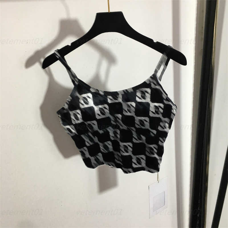 Fashion Designer Tank Top Womens Sexy Tops Letter Pattern Logo Clash Color Check Velvet Camisole Smocked Top Clothes Women Designers 0607
Fashion Designer Tank Top Womens Sexy Tops Letter Pattern Logo Clash Color Check Velvet Camisole Smocked Top Clothes Women Designers 0607