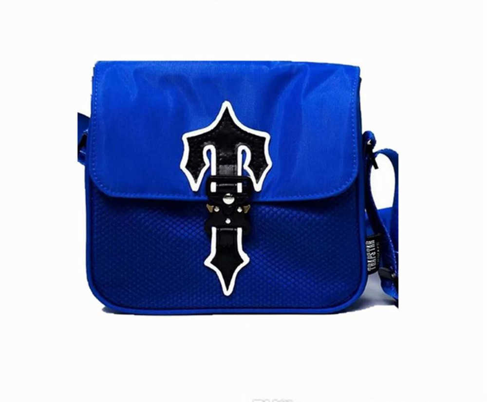 Shoulder Bags Trapstar Luxury Designer Bag IRONGATE T Crossbody UK London Fashion Handbag Waterproof Tidal flow design 623ess, Blue
Shoulder Bags Trapstar Luxury Designer Bag IRONGATE T Crossbody UK London Fashion Handbag Waterproof Tidal flow design 623ess, Blue