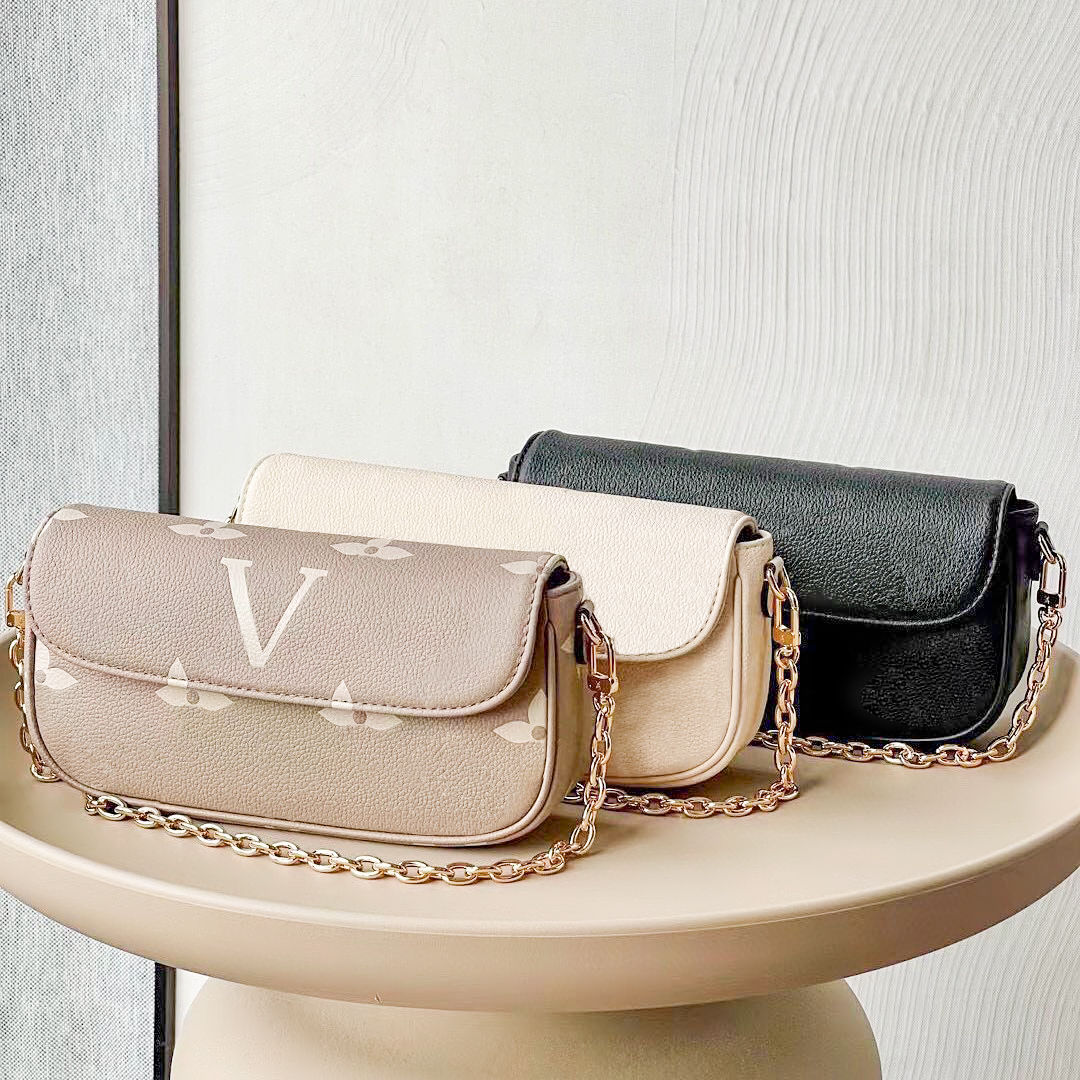 M81911 M82210 wallet on chain ivy Clutch Bag luxurys Genuine Leather Womens Cross Body Totes Designer mens fashion Wallets baguette travel chain sling Shoulder Bags, Black embossed
M81911 M82210 wallet on chain ivy Clutch Bag luxurys Genuine Leather Womens Cross Body Totes Designer mens fashion Wallets baguette travel chain sling Shoulder Bags, Black embossed