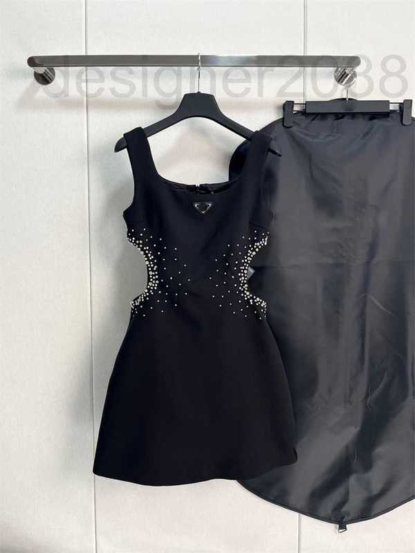 Basic & Casual Dresses designer Summer New Sexy Spicy Girl Style Nail Beads Water Diamond Decorative Triangle Embossed Open Waist Dress for Women 1B8R, Black6
Basic & Casual Dresses designer Summer New Sexy Spicy Girl Style Nail Beads Water Diamond Decorative Triangle Embossed Open Waist Dress for Women 1B8R, Black6