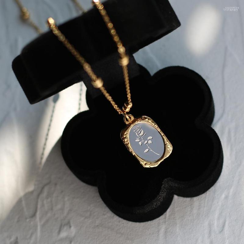Pendant Necklaces RHYSONG Vintage Magic Mirror Rose Flower Beads Chain Necklace Stainless Steel No Fade Waterproof Gothic Choker For Women
Pendant Necklaces RHYSONG Vintage Magic Mirror Rose Flower Beads Chain Necklace Stainless Steel No Fade Waterproof Gothic Choker For Women