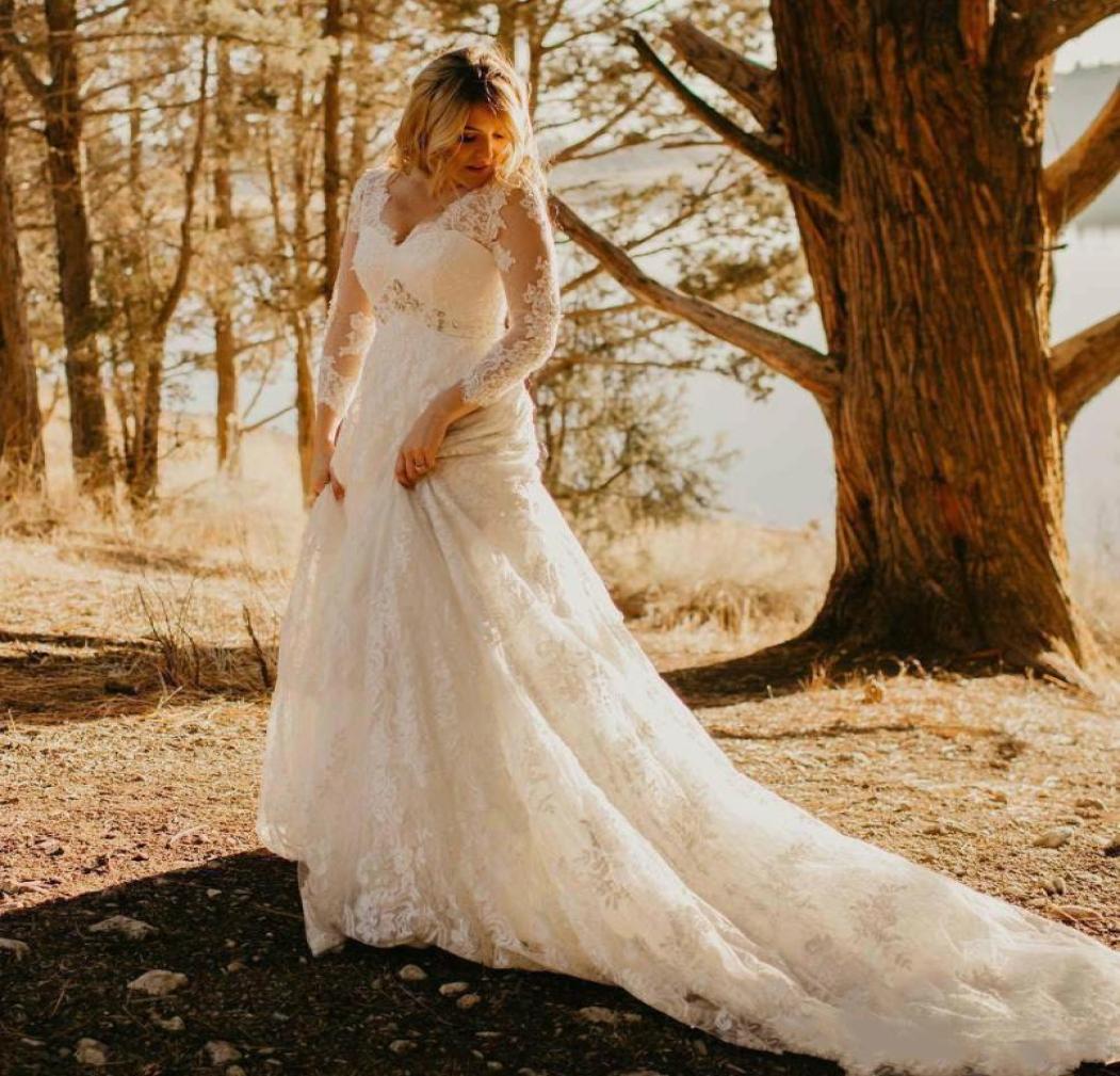 Plus Size Lace Country Wedding Dresses 2021 New Court Train Beaded VNeck 34 Long Seeve ALine Bridal Gowns Vestido De Novia9361936, Green
Plus Size Lace Country Wedding Dresses 2021 New Court Train Beaded VNeck 34 Long Seeve ALine Bridal Gowns Vestido De Novia9361936, Green