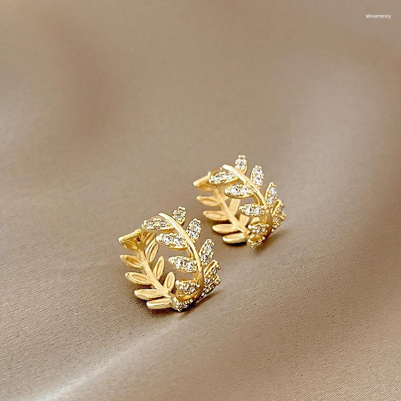 Hoop Earrings Exquisite Leaves Zircon Stud For Women Geometric Rhinestone Earring Girl Party Birthday Christmas Jewelry Gifts
Hoop Earrings Exquisite Leaves Zircon Stud For Women Geometric Rhinestone Earring Girl Party Birthday Christmas Jewelry Gifts