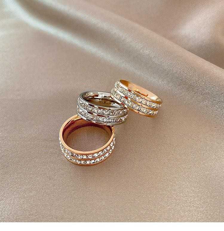 Original designer Titanium Steel Ring Tail Cartiard Stainless Colorless Couple Diamond Sky Star Small and High Class Feeling With logo
Original designer Titanium Steel Ring Tail Cartiard Stainless Colorless Couple Diamond Sky Star Small and High Class Feeling With logo