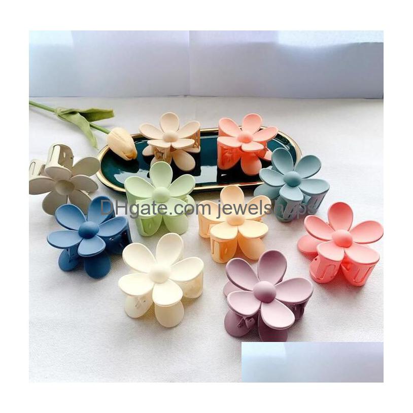 Hair Clips Barrettes Candy Colors Flower Claws Hairdressing Tool For Women Drop Delivery Jewelry Hairjewelry Dhmdx 
Hair Clips Barrettes Candy Colors Flower Claws Hairdressing Tool For Women Drop Delivery Jewelry Hairjewelry Dhmdx