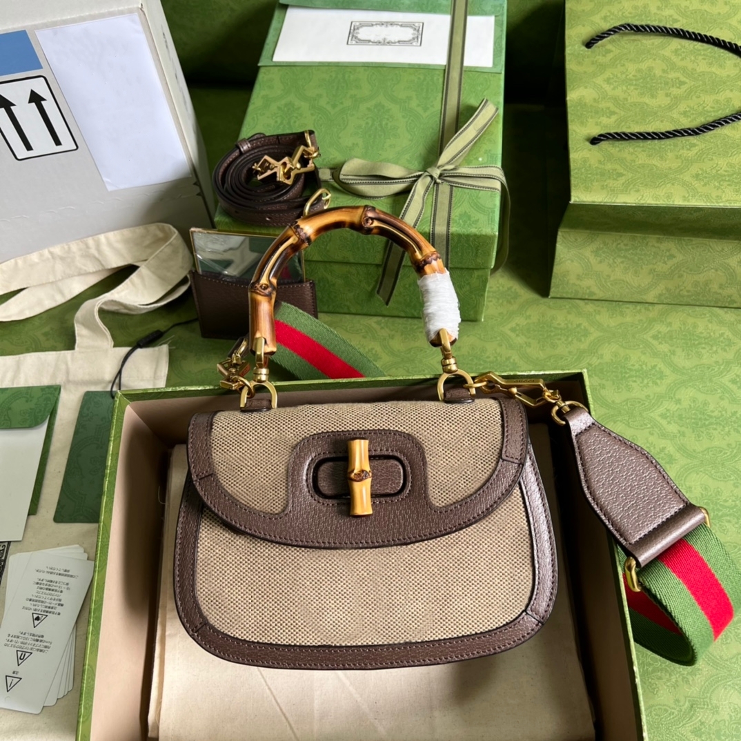 2023 New luxury handbags ladies handbag designer shoulder fashion classic retro dinner high quality Diana hand bag with box, Color 8
2023 New luxury handbags ladies handbag designer shoulder fashion classic retro dinner high quality Diana hand bag with box, Color 8