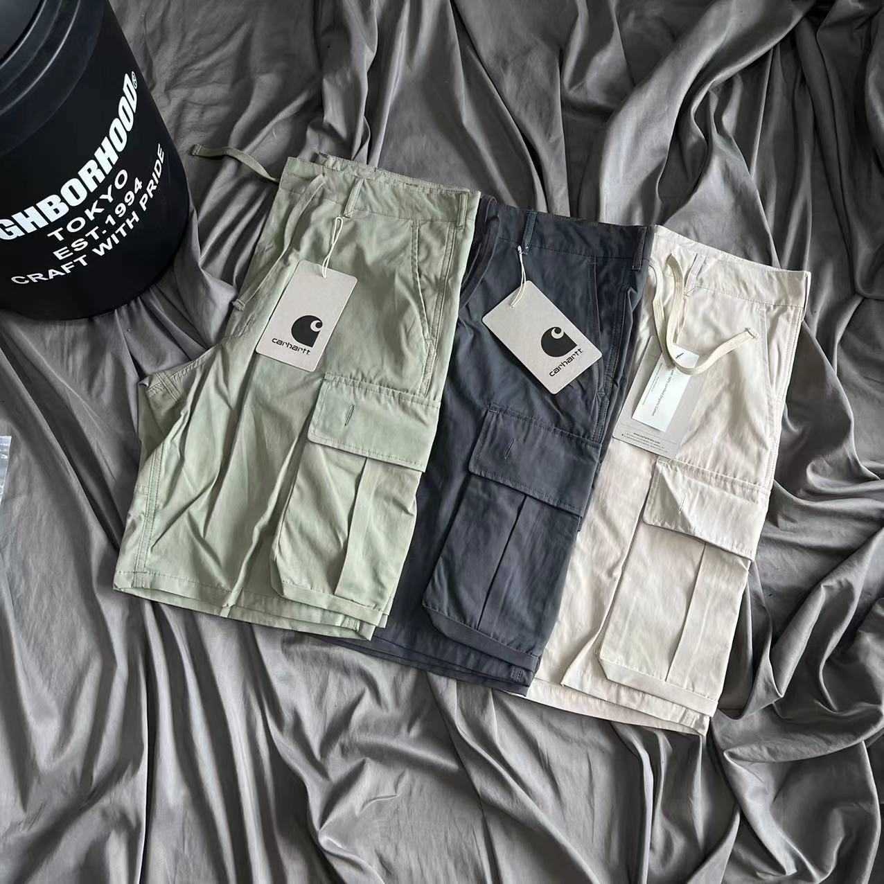 Fashion Men' and Women' Shorts Tooling Brand Carhart Multi Pocket Military Style Workwear Casual Capris Loose Outdoor Oversized Couple 5vgk, Creamy-white
Fashion Men' and Women' Shorts Tooling Brand Carhart Multi Pocket Military Style Workwear Casual Capris Loose Outdoor Oversized Couple 5vgk, Creamy-white