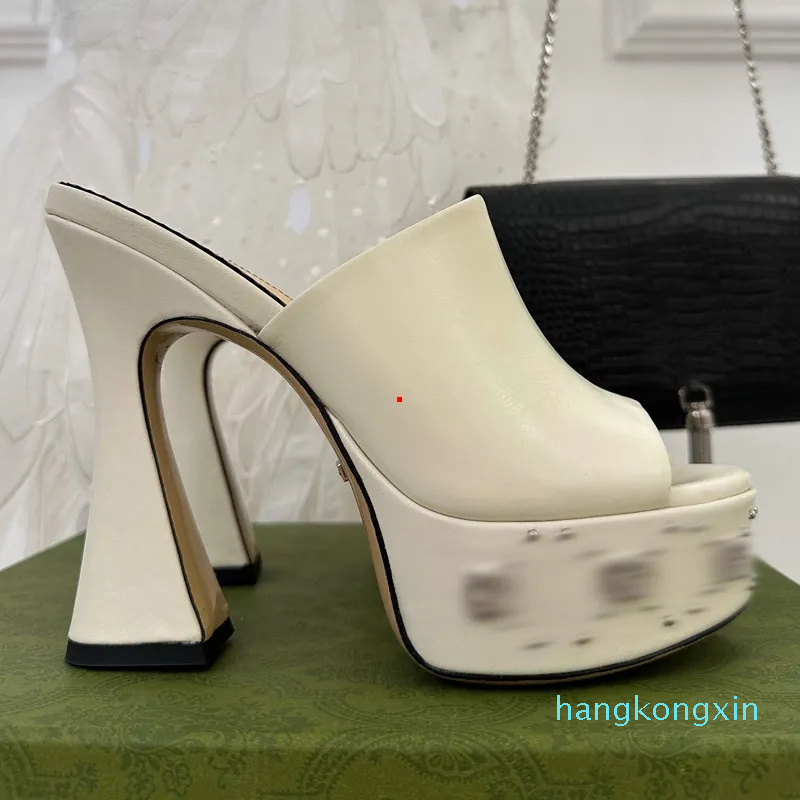 2023 Fashion Designer Fabric Slides Slippers Multicolor Embroidery Mules Women Low Heel Flip Flops Casual Sandals Summer Leather Flat Slide Rubber Sole, Picture color
2023 Fashion Designer Fabric Slides Slippers Multicolor Embroidery Mules Women Low Heel Flip Flops Casual Sandals Summer Leather Flat Slide Rubber Sole, Picture color