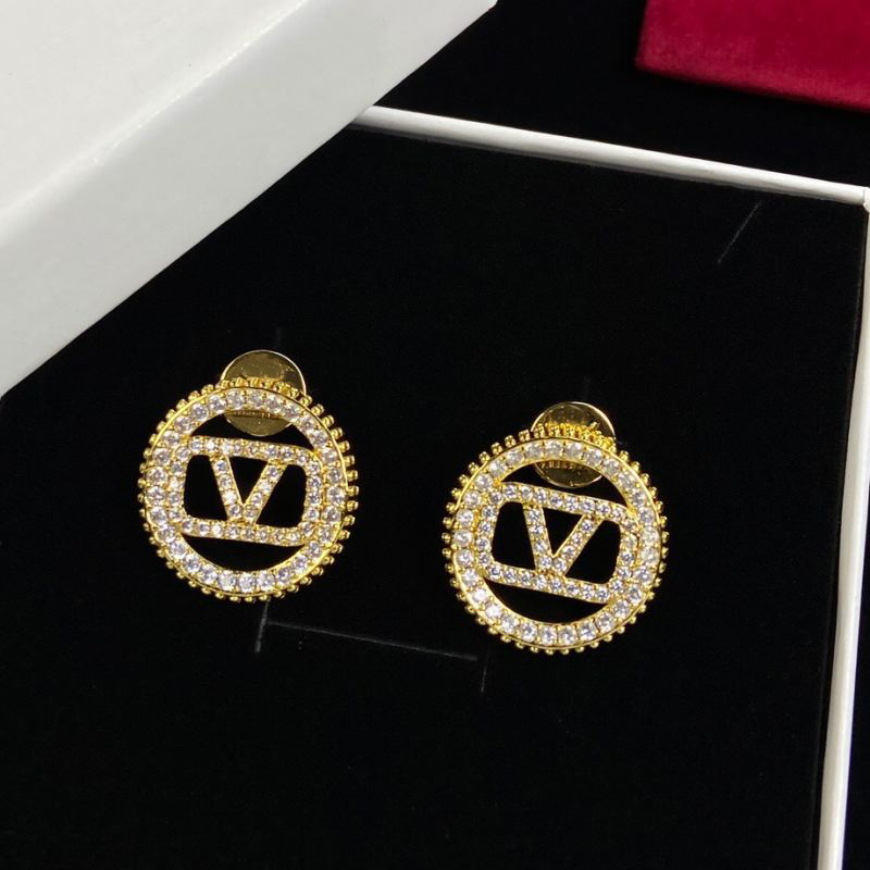 Women Designer Stud Earrings Gold Silver Color Full Diamonds Trendy Brass Luxury Earring Wholesale
Women Designer Stud Earrings Gold Silver Color Full Diamonds Trendy Brass Luxury Earring Wholesale