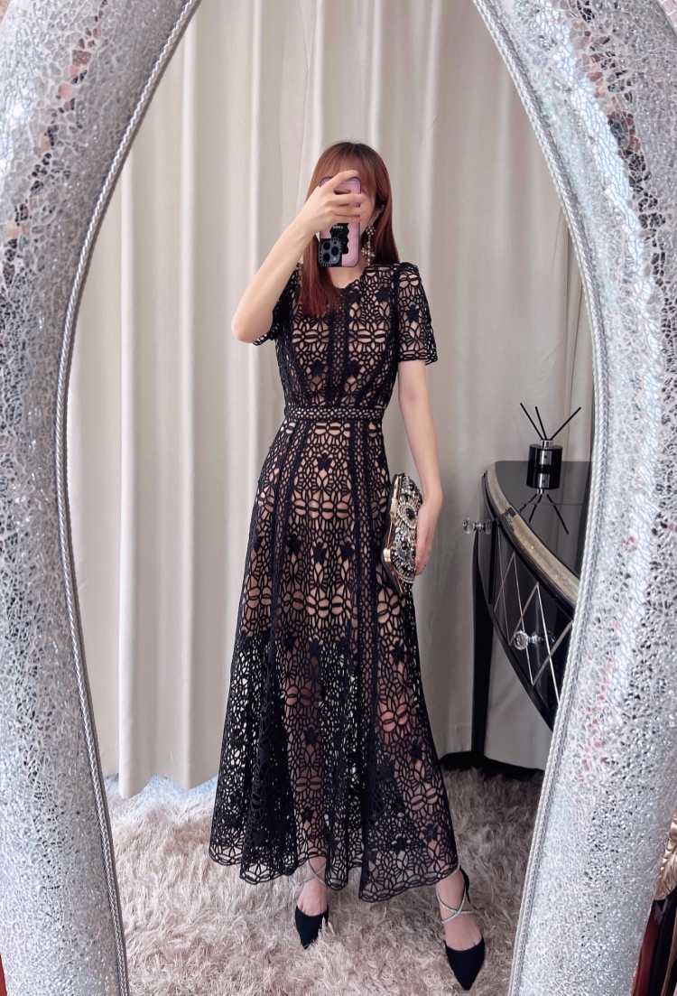 Auth S-elf Portrait Black Hand Hook Lace Vintage Style High Waist Round Neck Long Dress
Auth S-elf Portrait Black Hand Hook Lace Vintage Style High Waist Round Neck Long Dress