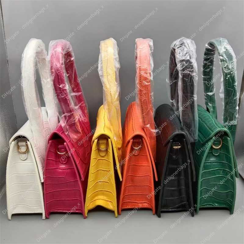 Fashion Purses Designer Woman Handbag Bag Family Small Niche Mini Portable Handbag Square Diagonal Cross handbags high quality s designers bags, Stone grain pink 14*6*10cm
Fashion Purses Designer Woman Handbag Bag Family Small Niche Mini Portable Handbag Square Diagonal Cross handbags high quality s designers bags, Stone grain pink 14*6*10cm