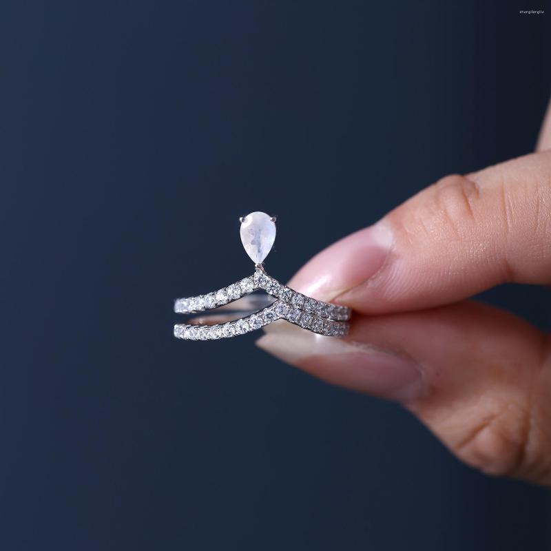 Cluster Rings Gem's Beauty 925 Sterling Silver Moonlight Gem Ring That Can Be Worn On Two Fingers Suitable For Various Occasions Gift
Cluster Rings Gem's Beauty 925 Sterling Silver Moonlight Gem Ring That Can Be Worn On Two Fingers Suitable For Various Occasions Gift