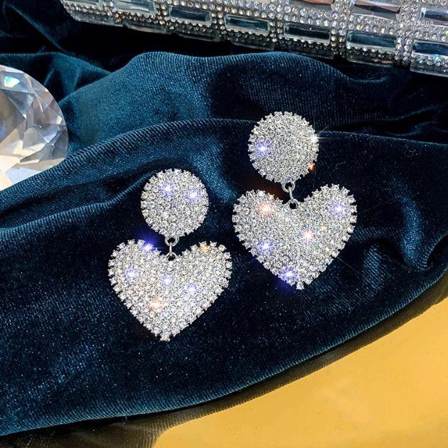 Dangle Earrings Luxury Big Rhinestone Heart Drop Earring For Women Girl Korean Fashion Aesthetic Statement Aretes Brinco Pendientes
Dangle Earrings Luxury Big Rhinestone Heart Drop Earring For Women Girl Korean Fashion Aesthetic Statement Aretes Brinco Pendientes