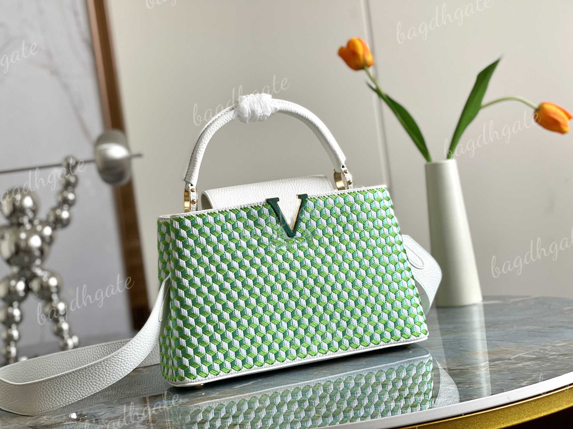Lvity Designer luxury bag with classic intricate embroidery on elegant leather with delicate seam texture detachable shoulder strap and tote, Justbox
Lvity Designer luxury bag with classic intricate embroidery on elegant leather with delicate seam texture detachable shoulder strap and tote, Justbox