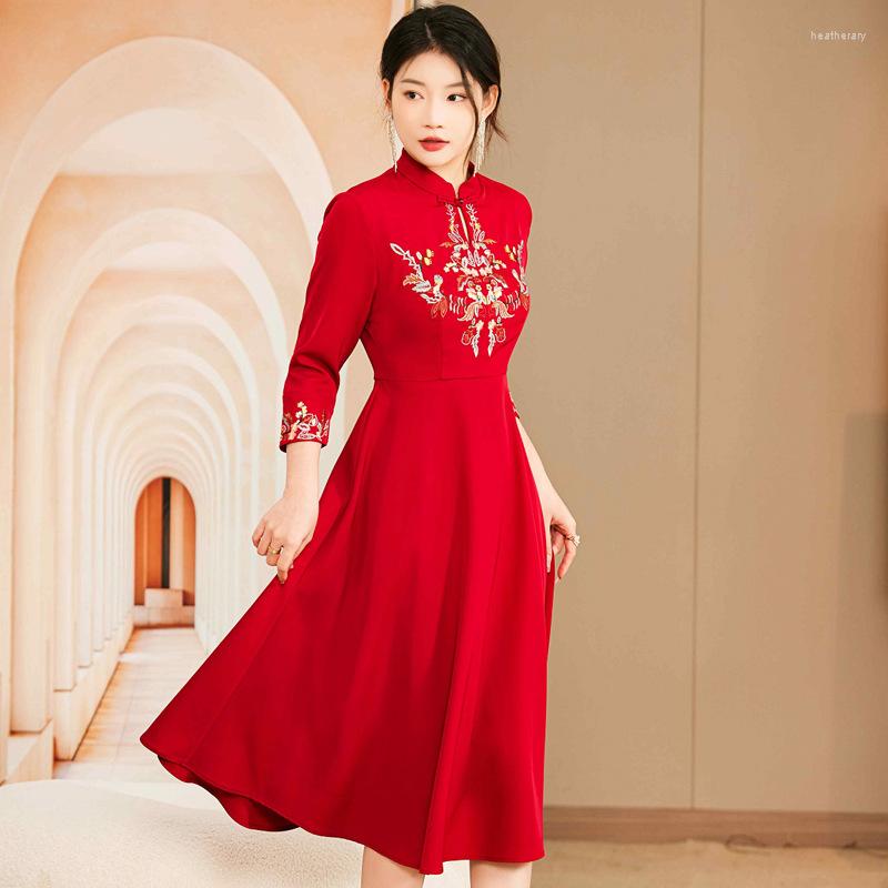 Ethnic Clothing 2023 Spring Retro Embroidery Lady Wedding Party Qipao Dress Cheongsam
Ethnic Clothing 2023 Spring Retro Embroidery Lady Wedding Party Qipao Dress Cheongsam