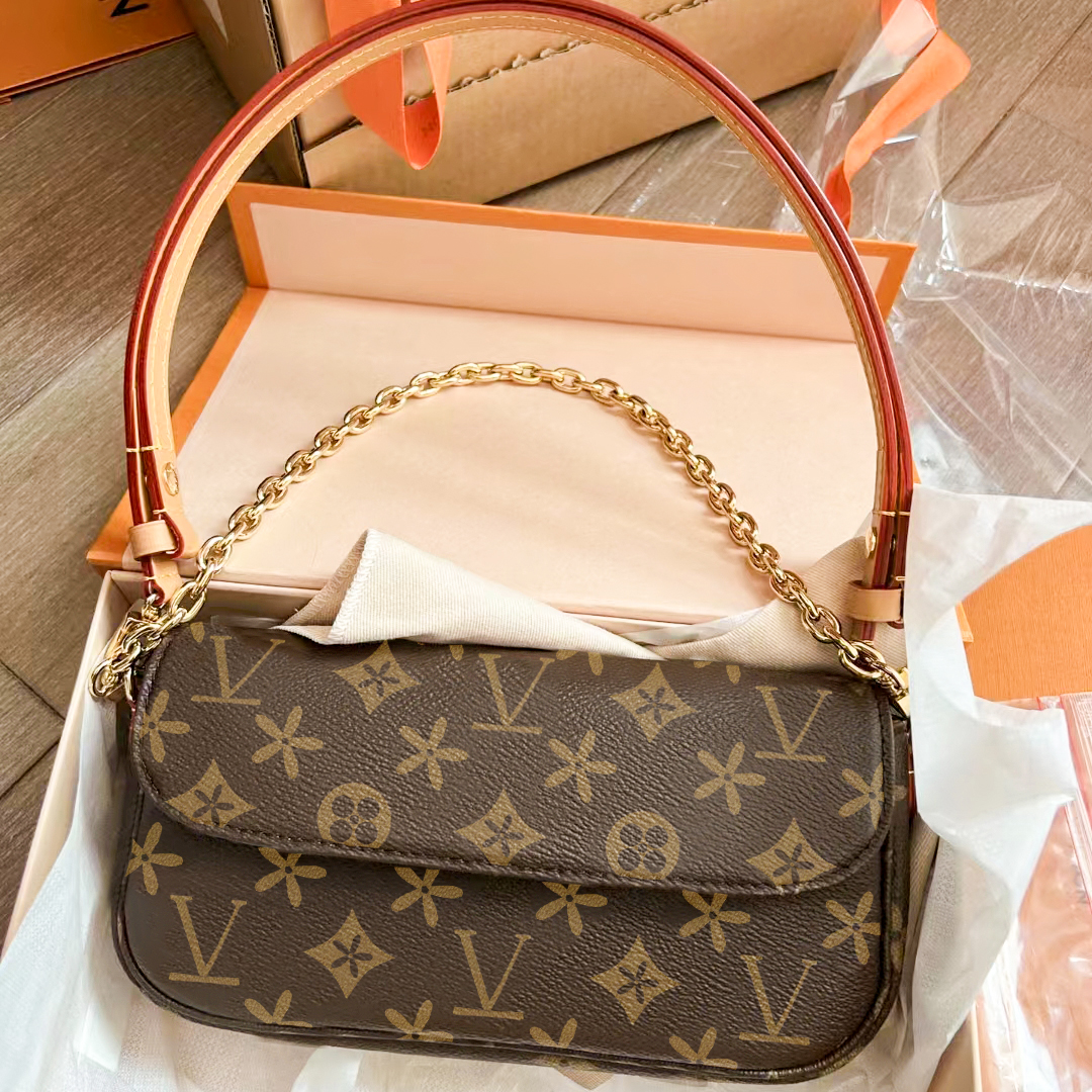 M81911 M82210 wallet on chain ivy Clutch Bag luxurys Wallets leather With shoulder straps Womens handbag Cross Body Totes Designer mens fashion travel Shoulder Bags, Black embossed
M81911 M82210 wallet on chain ivy Clutch Bag luxurys Wallets leather With shoulder straps Womens handbag Cross Body Totes Designer mens fashion travel Shoulder Bags, Black embossed