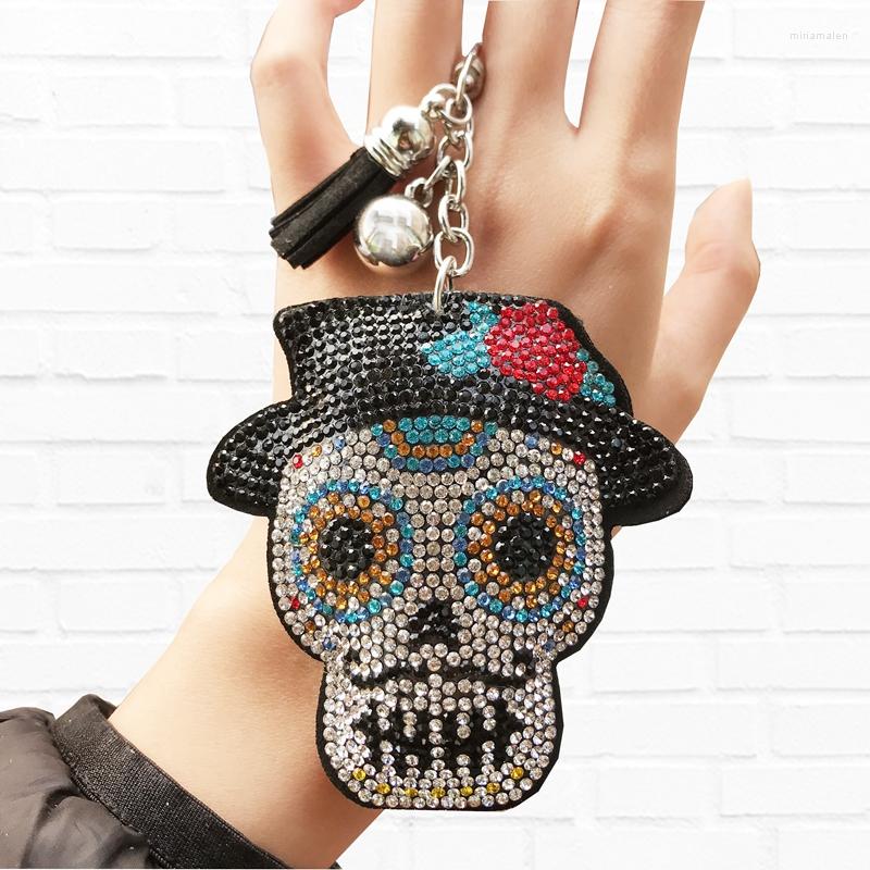 Keychains Funny Skeleton Keychain Women Rhinestone Tassel Color Eye Hat Car Bag Accessories Tricky Taro Pendant Personality Cute Key Ring
Keychains Funny Skeleton Keychain Women Rhinestone Tassel Color Eye Hat Car Bag Accessories Tricky Taro Pendant Personality Cute Key Ring