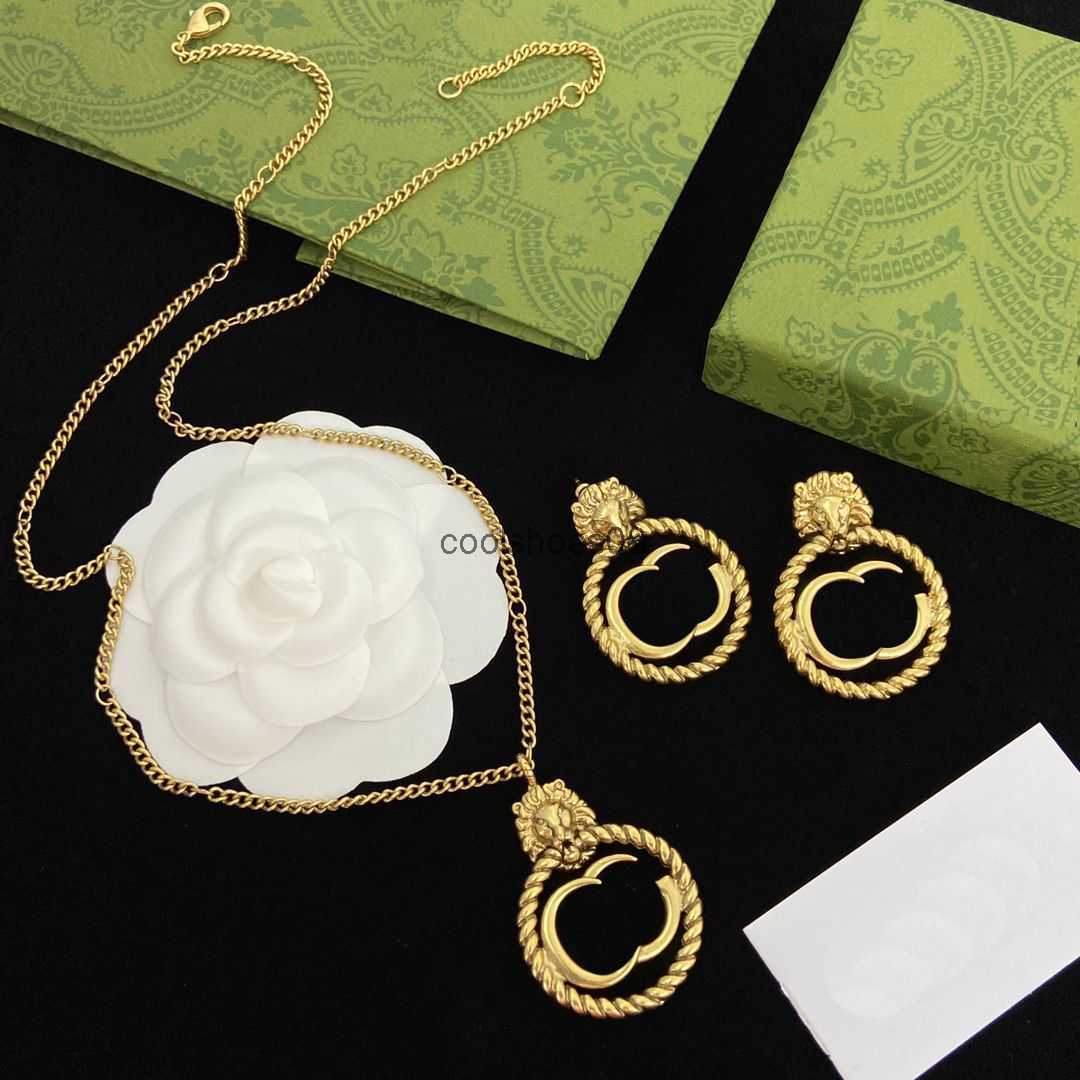 2023-Vintage Lion Pendant Earrings Necklace Designer Jewelry Sets Gold Double Letter Long Necklaces With Box Birthday Gift, As pic
2023-Vintage Lion Pendant Earrings Necklace Designer Jewelry Sets Gold Double Letter Long Necklaces With Box Birthday Gift, As pic