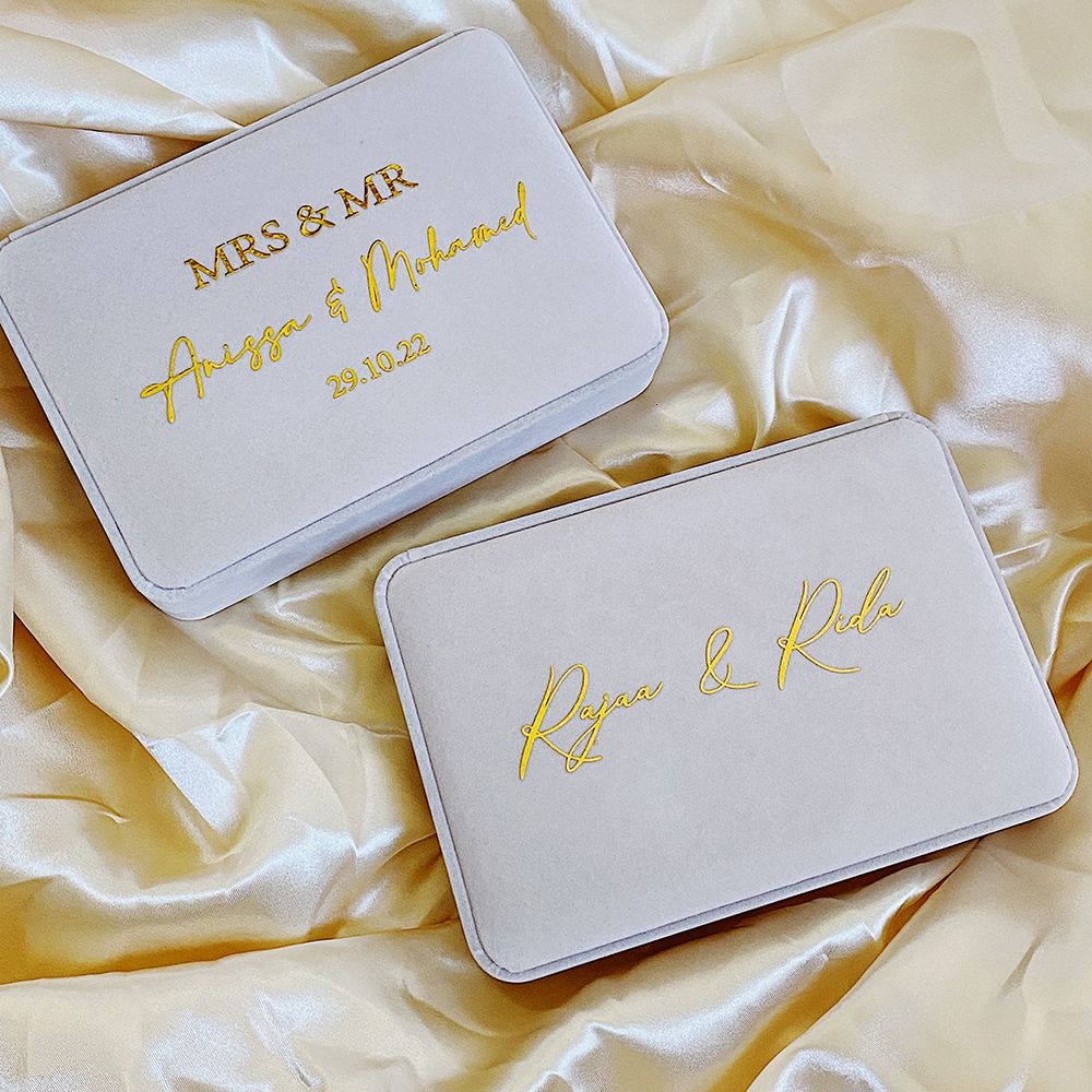 Jewelry Boxes Custom Flannel Jewelry Box Personalise Wedding Ring Box Necklace Ring Earring Bracelet Gift Boxs For Bride Wedding Jewelry Box 230627
Jewelry Boxes Custom Flannel Jewelry Box Personalise Wedding Ring Box Necklace Ring Earring Bracelet Gift Boxs For Bride Wedding Jewelry Box 230627