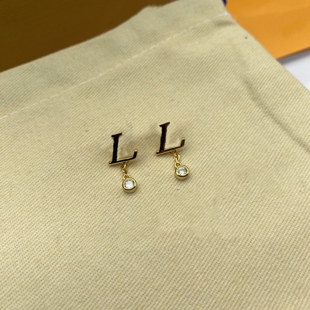Fashion designer luis earrings vuttonity Brand design Geometric letters Crystal earrings Classic style Stud dsfgoiy fuje4qm
Fashion designer luis earrings vuttonity Brand design Geometric letters Crystal earrings Classic style Stud dsfgoiy fuje4qm