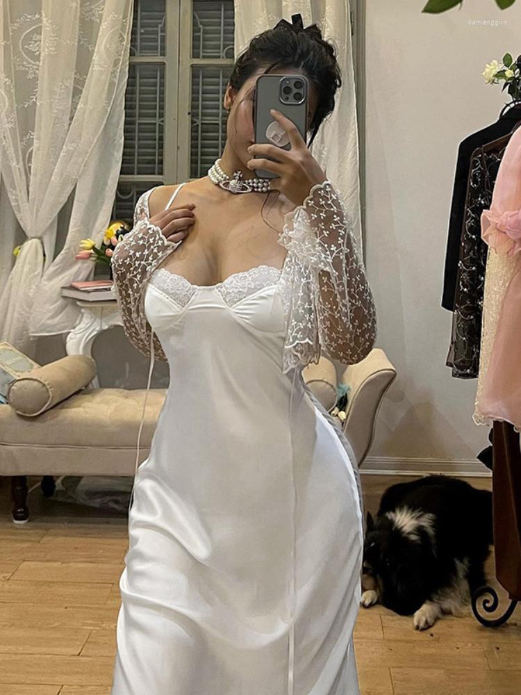 Casual Dresses WeiYao Sexy Lace Trim Nightgowns Spaghetti Strap Backless Satin Midi Dress Elegant Party Evening For Women Black White
Casual Dresses WeiYao Sexy Lace Trim Nightgowns Spaghetti Strap Backless Satin Midi Dress Elegant Party Evening For Women Black White