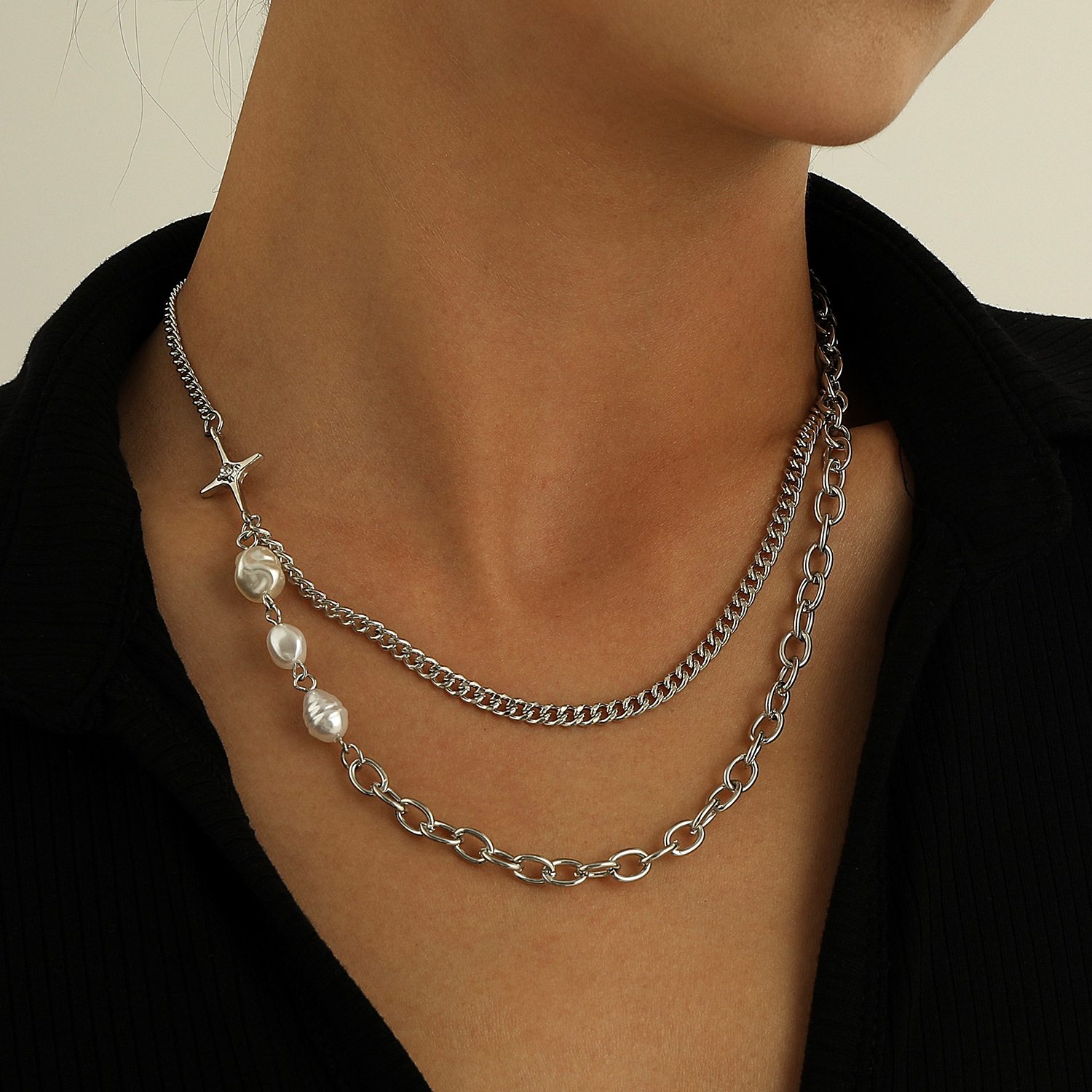 Stylish style beveled diamond cross necklace, personality punk reflective pearl necklace niche design necklace designer jewlery hand-made delicate gift 01
Stylish style beveled diamond cross necklace, personality punk reflective pearl necklace niche design necklace designer jewlery hand-made delicate gift 01
