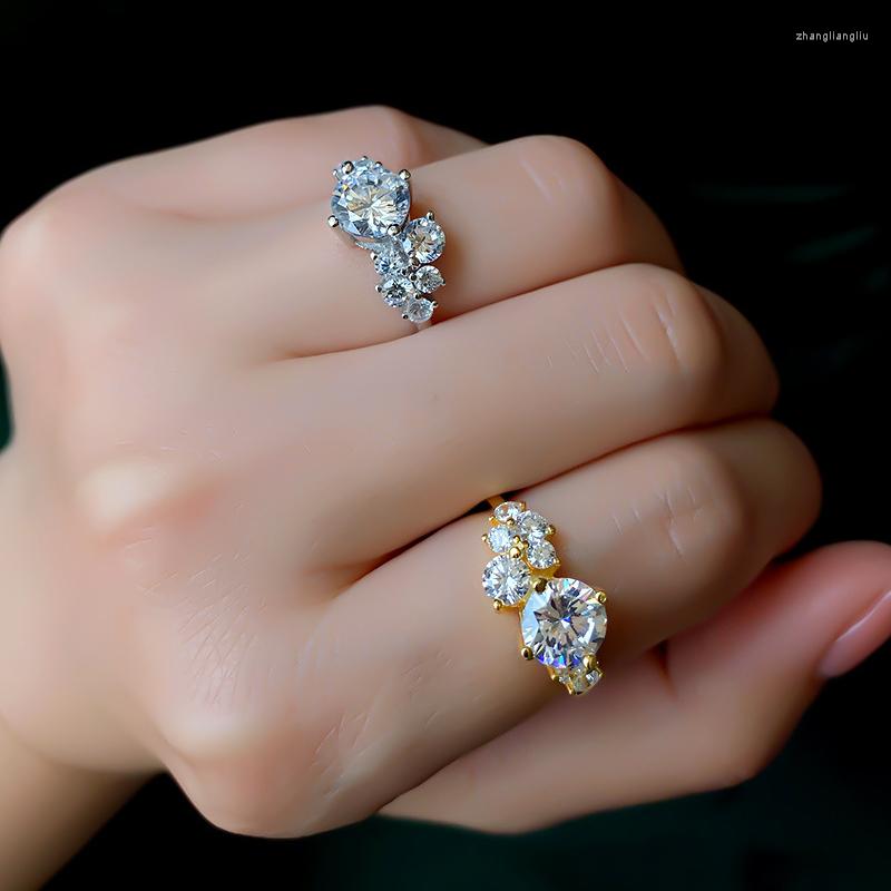 Cluster Rings Creative In Silver 925 Inlaid Round Sweet Classic Multi Diamond Zirconia Engagement Ring Wedding Jewelry For Women
Cluster Rings Creative In Silver 925 Inlaid Round Sweet Classic Multi Diamond Zirconia Engagement Ring Wedding Jewelry For Women
