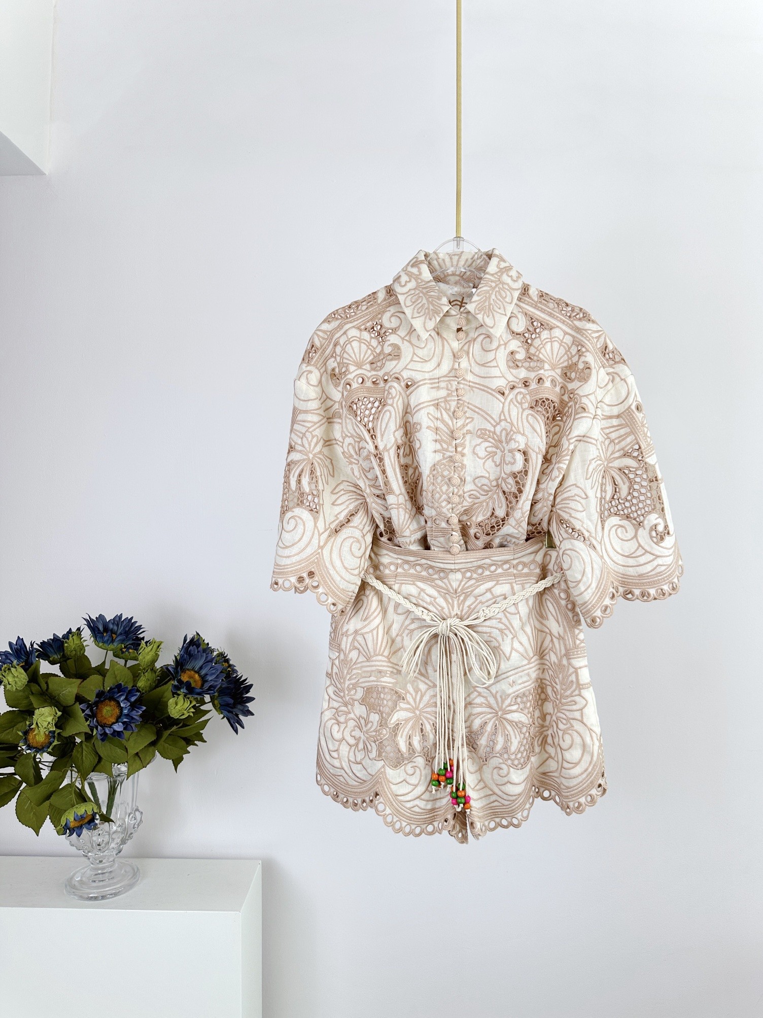 Two Piece Dress In Australian designer designed the 2023 Spring/Summer vacation hollowed out embroidered tropical shirt and shorts set 00, Multi
Two Piece Dress In Australian designer designed the 2023 Spring/Summer vacation hollowed out embroidered tropical shirt and shorts set 00, Multi