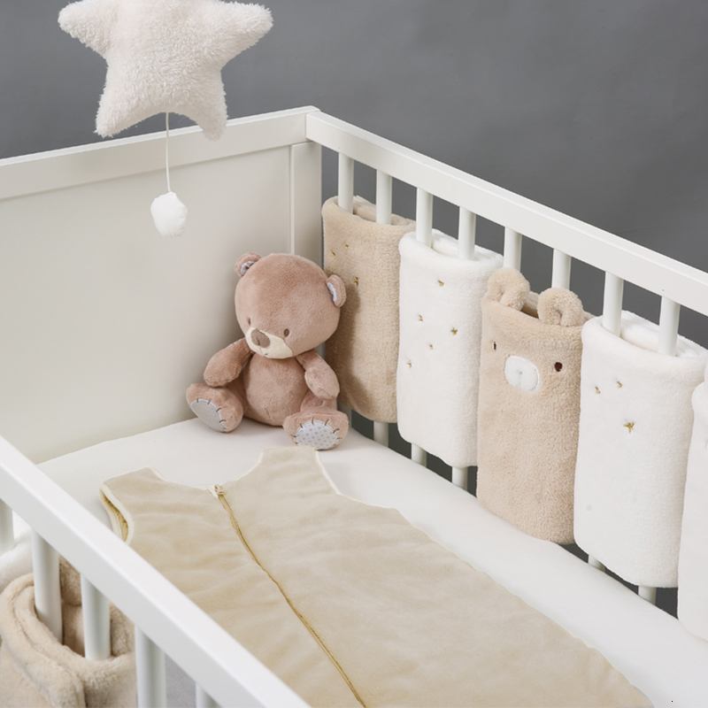 Bed Rails Plush Baby Bed Bumper Baby Bedding Set Accessories Infant Crib Bumpers Chic Cotton Bed Protector Baby Decoration Room Baby Stuff 230628